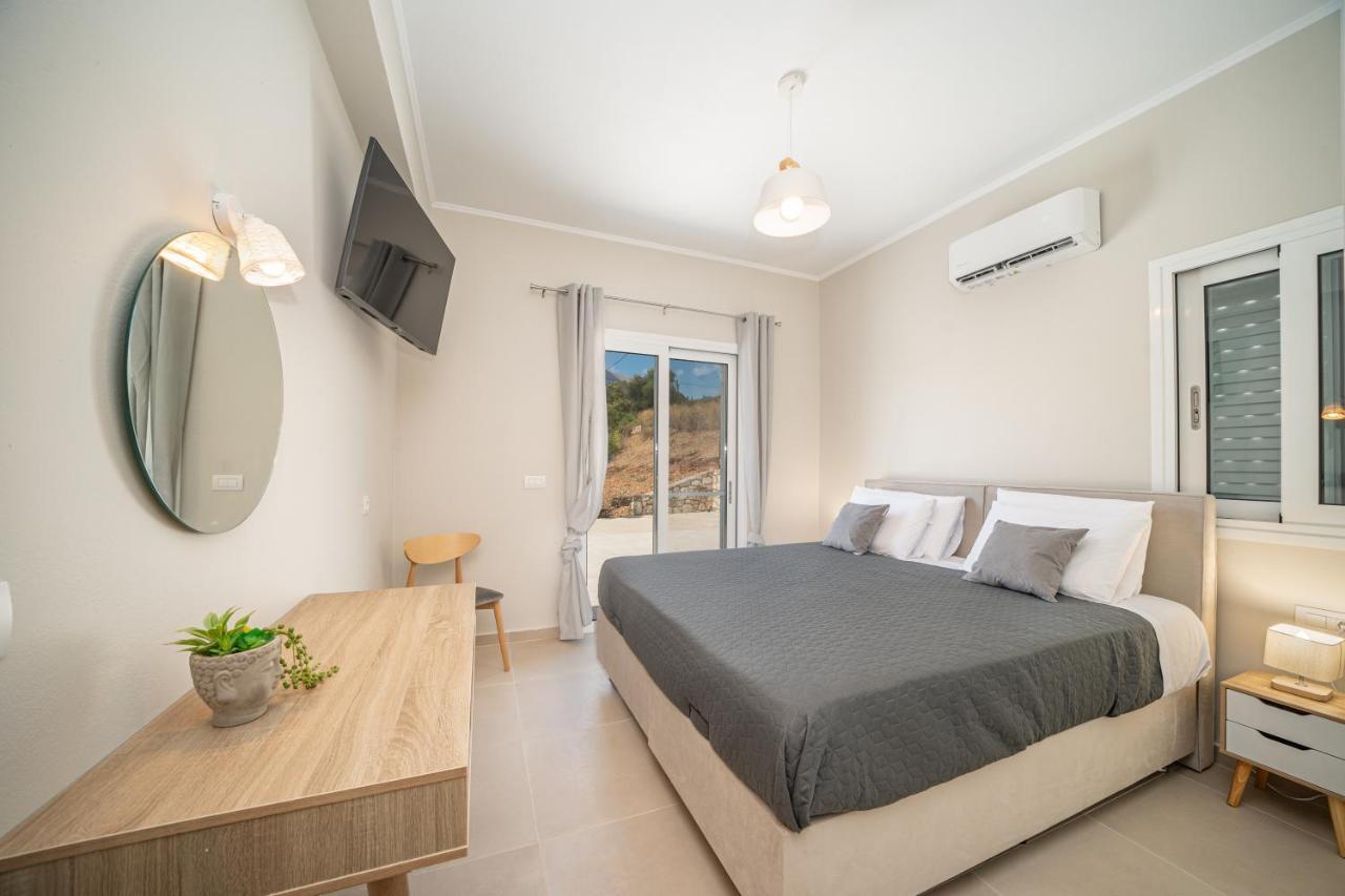 Maritina'S Apartments Amazing Sea View Agia Efimia Buitenkant foto