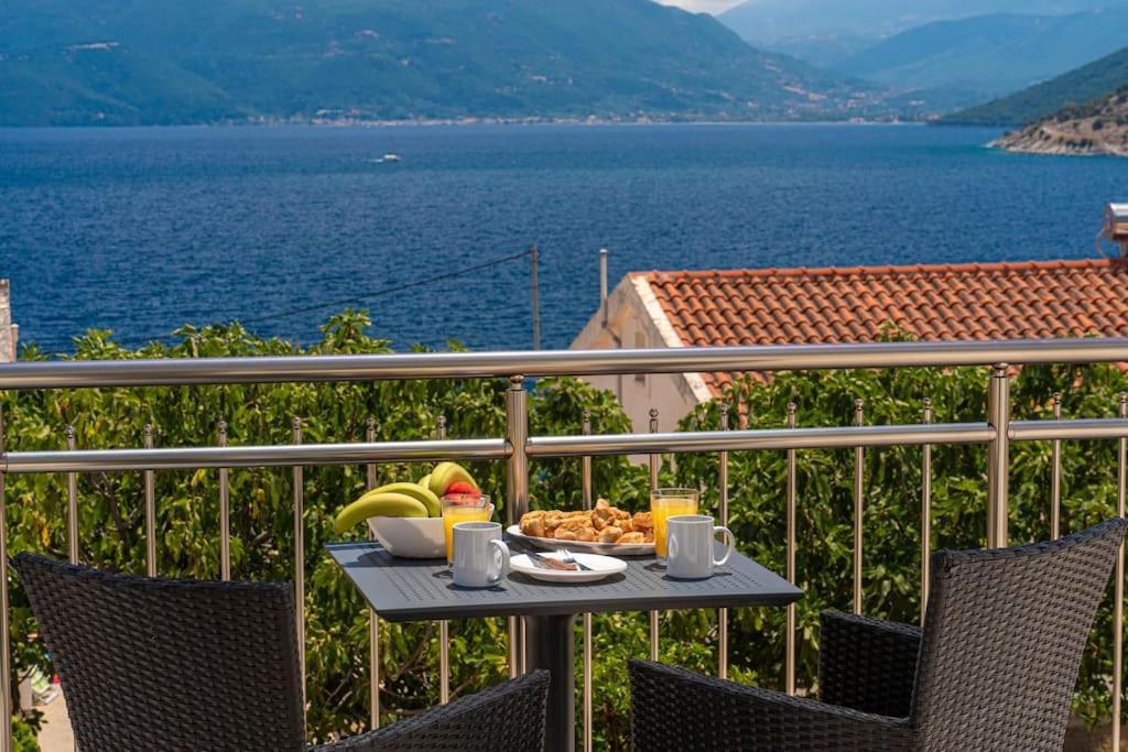Maritina'S Apartments Amazing Sea View Agia Efimia Buitenkant foto