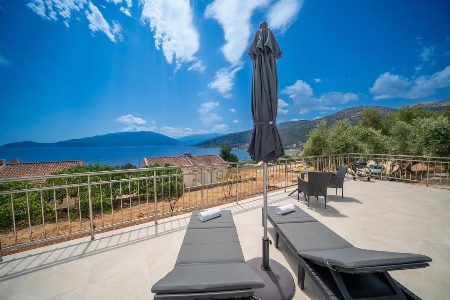 Maritina'S Apartments Amazing Sea View Agia Efimia Buitenkant foto