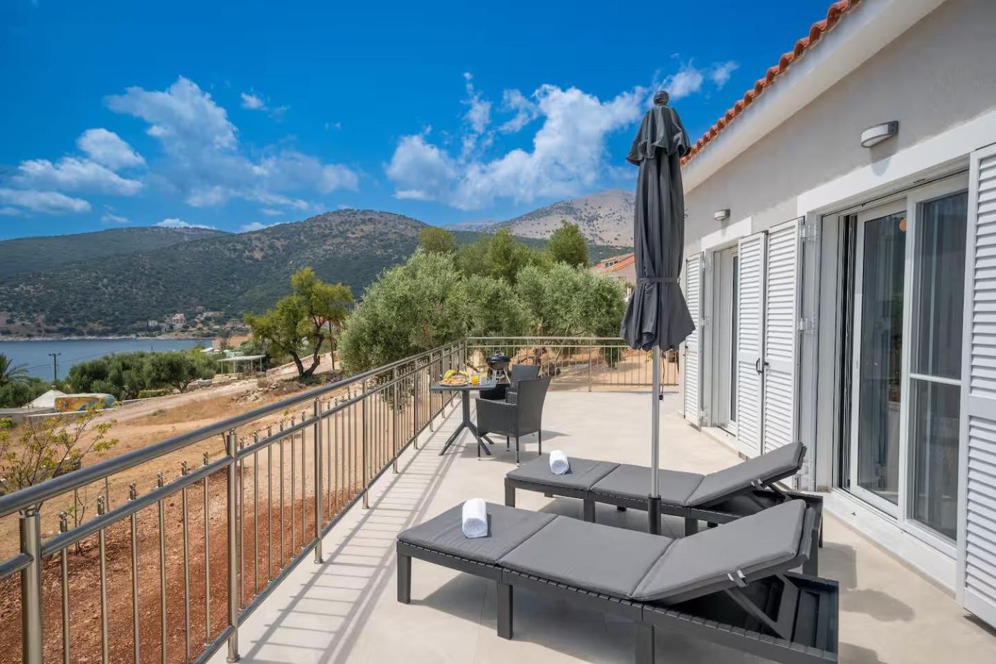 Maritina'S Apartments Amazing Sea View Agia Efimia Buitenkant foto
