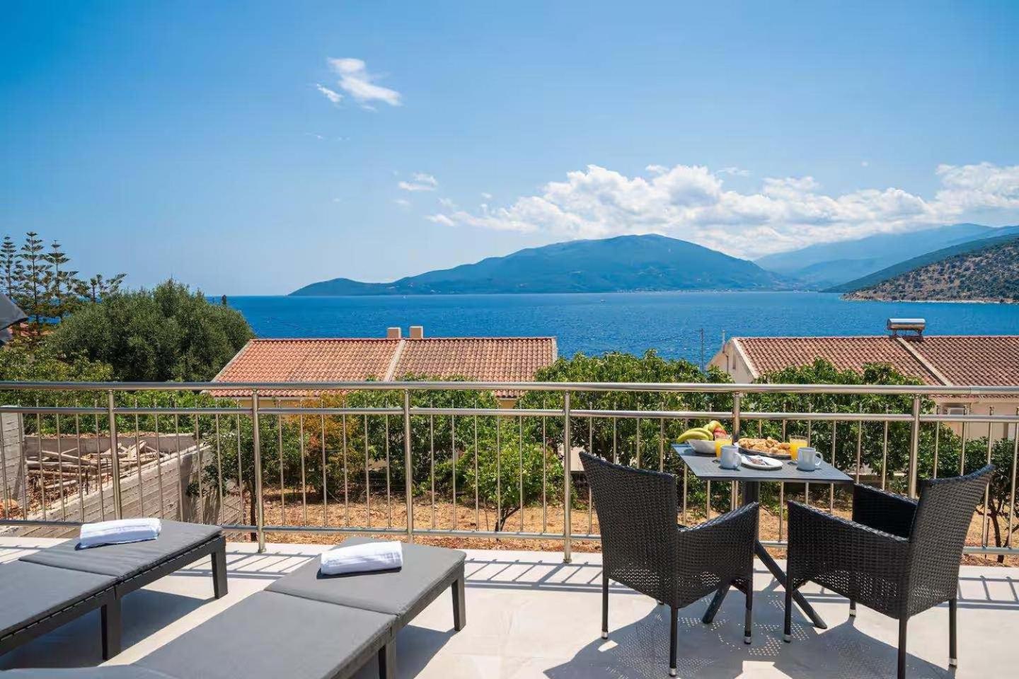 Maritina'S Apartments Amazing Sea View Agia Efimia Buitenkant foto